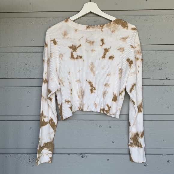 NWT FOREVER 21 WILDERNESS GRAPHIC CROP TOP WAFFLE KNIT LONG SLEEVE LOOSE FIT - Picture 2 of 6